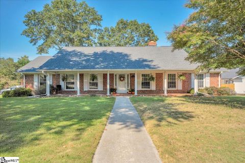 1 Vaille Drive sold home in Sheffield Forest, Taylors, SC