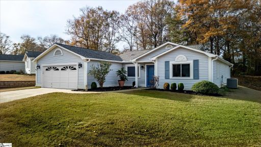 5 Woodtrace Circle