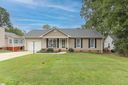 307 Oak Valley Drive sold home in Simpsonville, SC