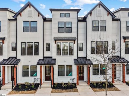 24 Renaissance Row Drive