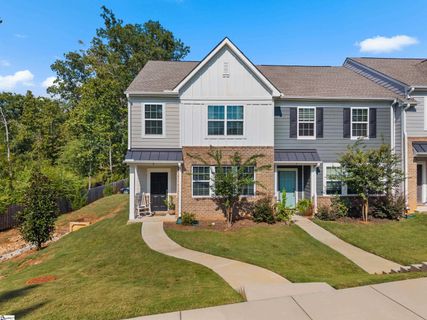 9 Trakas Court active home in Wethington Place, Travelers Rest, SC