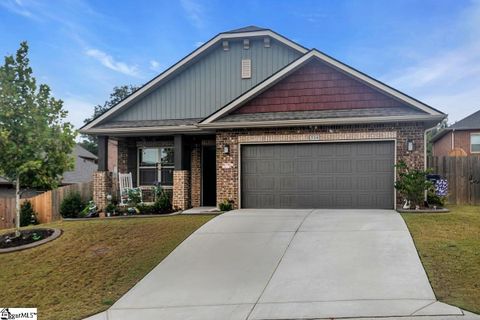 514 Flying Squirrel Way pending home in Hidden Lake Preserve, Greenville, SC