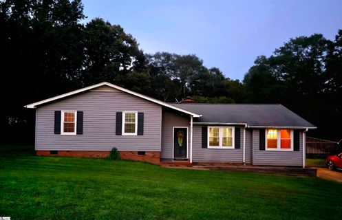 318 Country Glen Lane sold home in Country Glen, Pelzer, SC