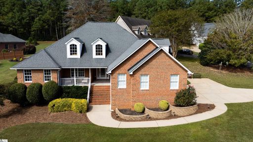 121 Red Maple Circle