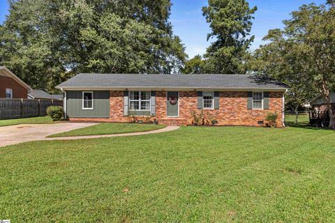3 Embry Street sold home in Colonial Hills, Taylors, SC