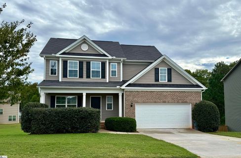 211 Slate Drive sold home in Hanging Rock, Boiling Springs, SC