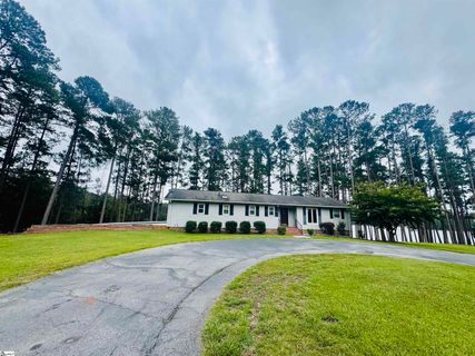 A home in Buffalo Creek, Mccormick