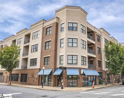 155 E Broad Street Apt 214