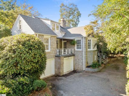47 Douglas Drive