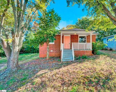 5 Yellowstone Drive sold home in Riverside, Greenville, SC
