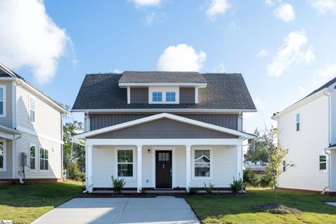 17 Thorndike Way active home in Lakeview At Berea, Greenville, SC