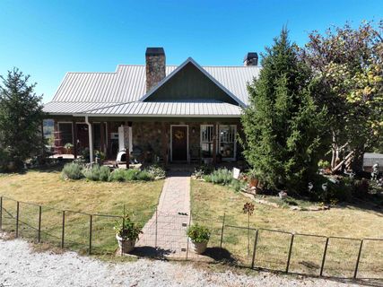 284 River Road