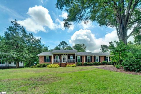 213 Missallie Drive sold home in College View, Clinton, SC