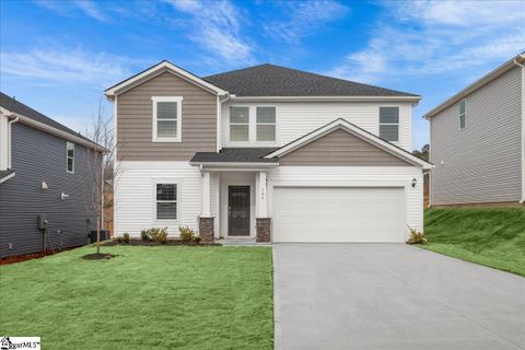 106 Madison Court pending home in The Farm At Wells Creek, Gray Court, SC