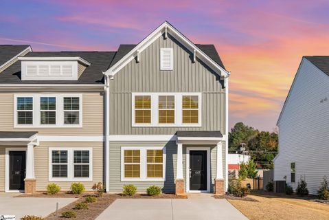 647 Blossom Run pending home in East Main Meadows, Spartanburg, SC