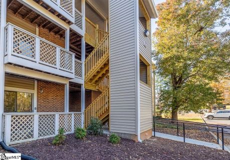 220 Elm Street Unit 501 sold home in University Place, Clemson, SC