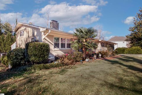103 Forest Drive