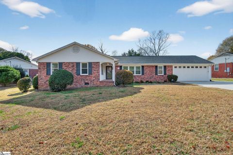 12 Melbourne Lane sold home in Wellington Green, Greenville, SC