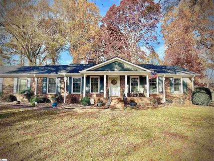 105 Hillpine Drive sold home in Poinsettia, Simpsonville, SC