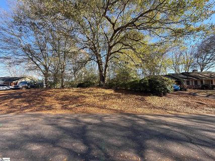 10 Roe Court sold home in Cedar Vale, Greenville, SC
