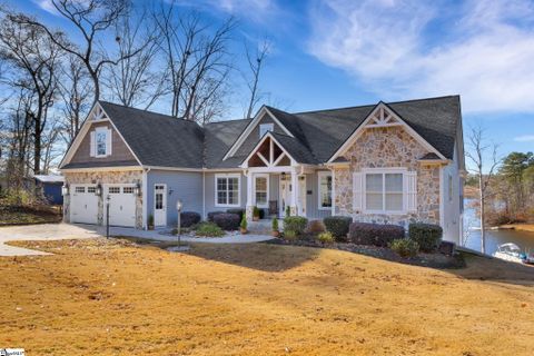 300 Lakecrest Drive sold home in Lakewood Hills, Greer, SC