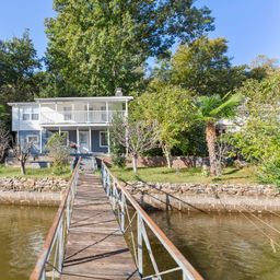 106 Holt Drive