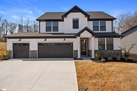 241 Creekside Circle active home in Saratoga Oaks, Williamston, SC