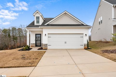 501 Baycraft Lane pending home in Holliston, Simpsonville, SC