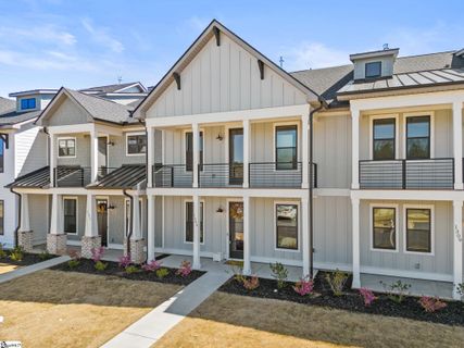 1305 S Pinot Road sold home in Townes At Squires Pointe, Duncan, SC