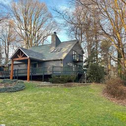 700 Altamont Road