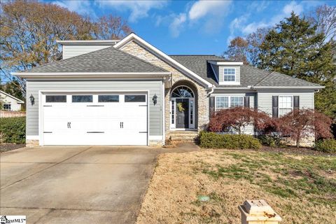 14 Manorwood Court sold home in Lennox Lake, Simpsonville, SC