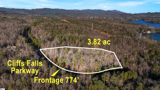 Homes in The Cliffs At Keowee Falls North, Salem