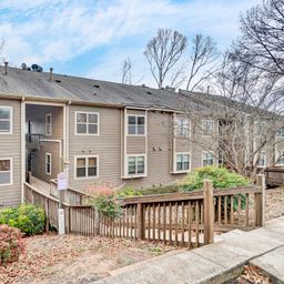 114 Captains Way