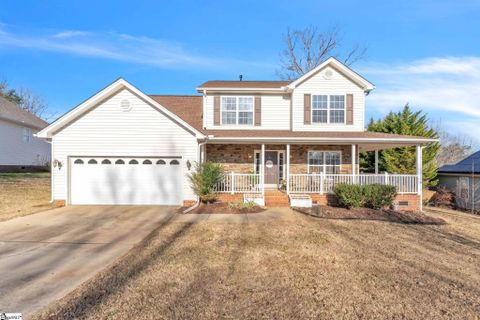123 Skilton Drive sold home in Edgewood At Paris Mountain, Travelers Rest, SC