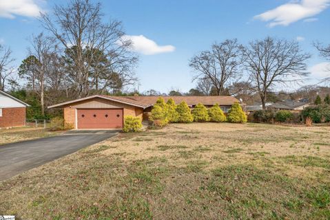 104 Iverson Street sold home in Heritage Hills, Greenville, SC