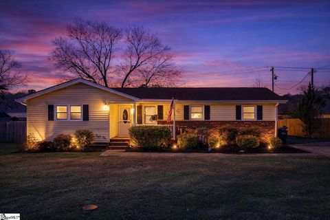 208 Agewood Drive