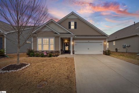 607 Raleighwood Lane