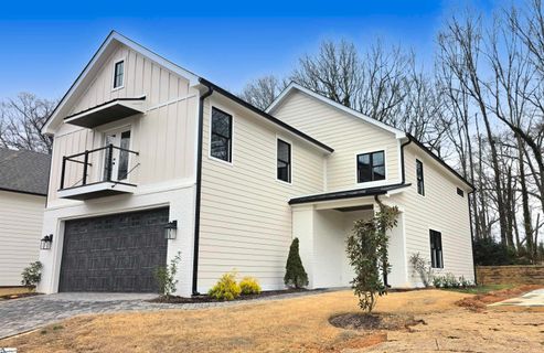 Homes in South Main Place, Simpsonville