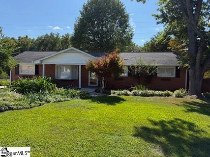 15 Fairlawn Circle