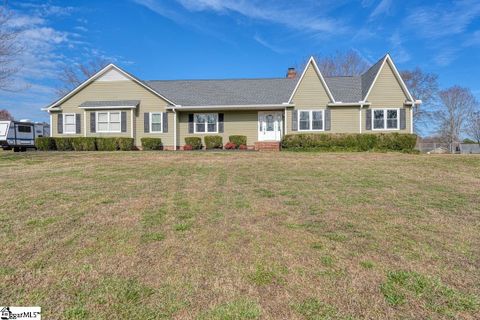 314 Sloping Meadow Drive sold home in Chestnut Lake, Inman, SC