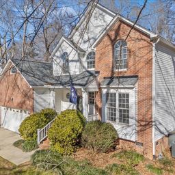 6 Indian Laurel Court