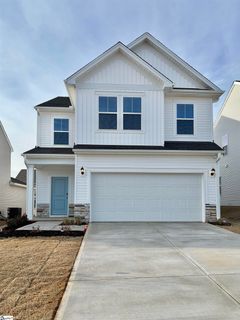 1126 Ogeechee Court active home in Halton Oaks, Spartanburg, SC