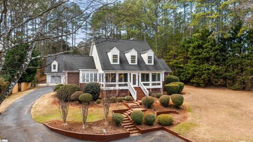104 Emerald Pointe Drive active home in Emerald Pointe, Seneca, SC