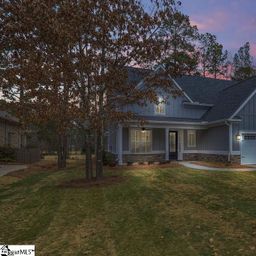 203 E Gunnery Court