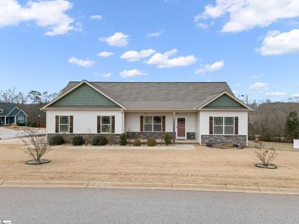 702 Cheyanne Court pending home in Deyoung Meadows, Greer, SC