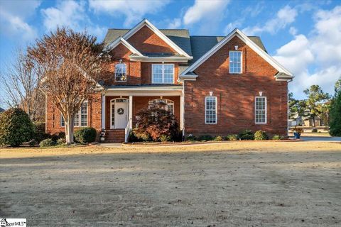 Homes in Willow Creek, Greer