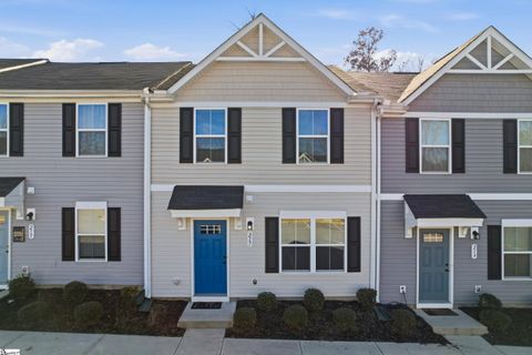 217 Juglans Way pending home in Walnut Hill Townes, Greer, SC