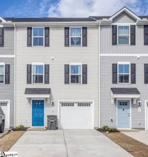 102 Verdant Leaf Way active home in August Brook, Greenville, SC