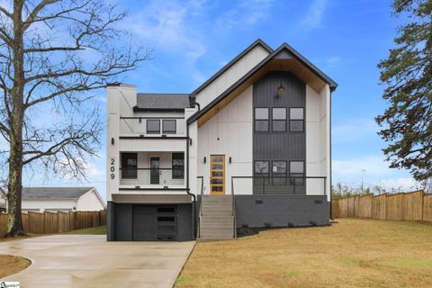 Previously sold for $460,000