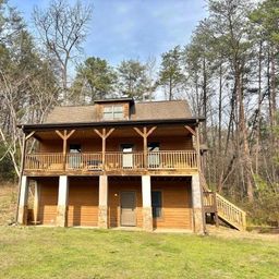 17 River Rock Court